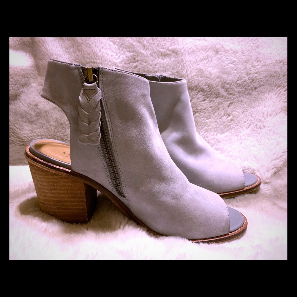 Chinese Laundry open toe bootie